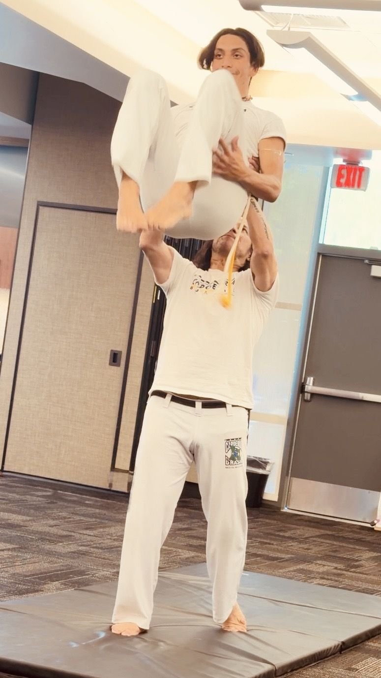 Acrobatic lift